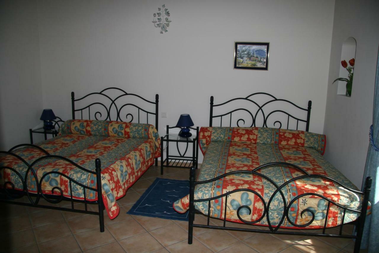 Chambres D'Hotes Lou Jassou Lapanouse-de-Cernon Exterior photo